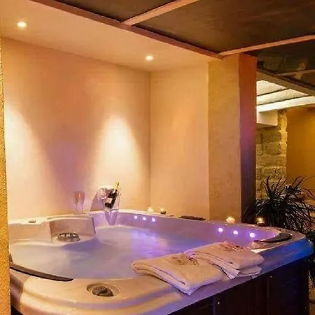 Le Clos De Camargue Hotel