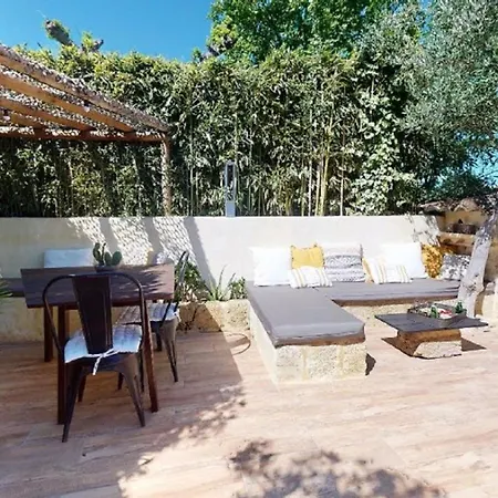 Hotel Le Clos De Camargue