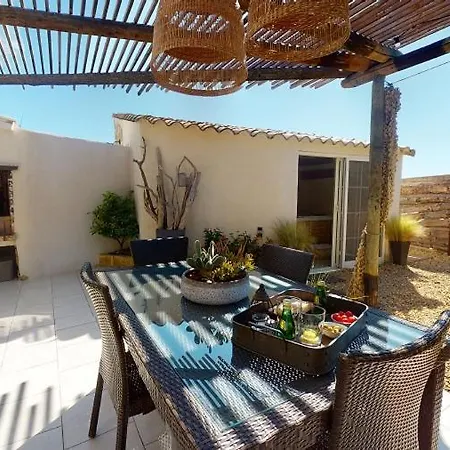 Le Clos De Camargue Hotel Gallician